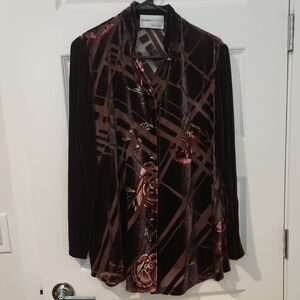 Dolcecarlotta Beautiful Button Down Blouse!